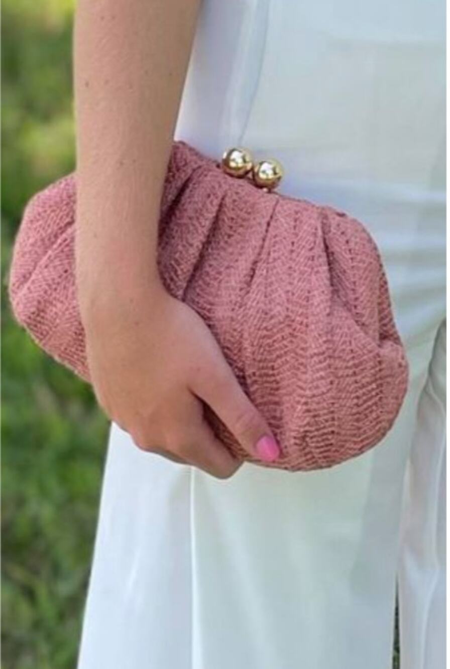 Amora Frame Kiss Lock Clutch Crossbody in Rose